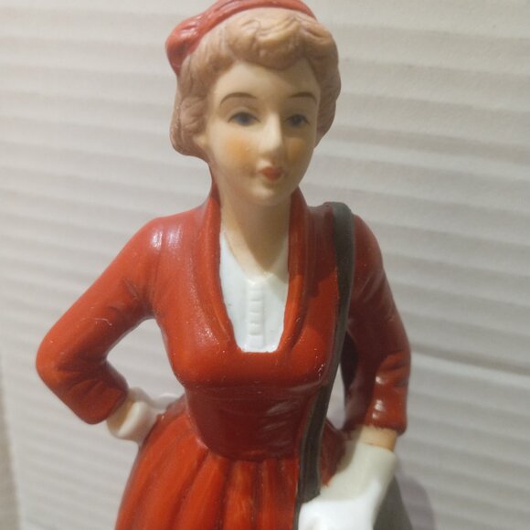 1956 Avon Lady 1980s 11th Annual Bottle Club Figurine - Picture 2 of 9